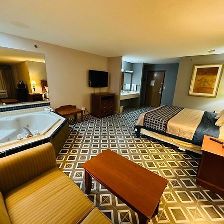 Royal Inn Suites Huntington Bagian luar foto