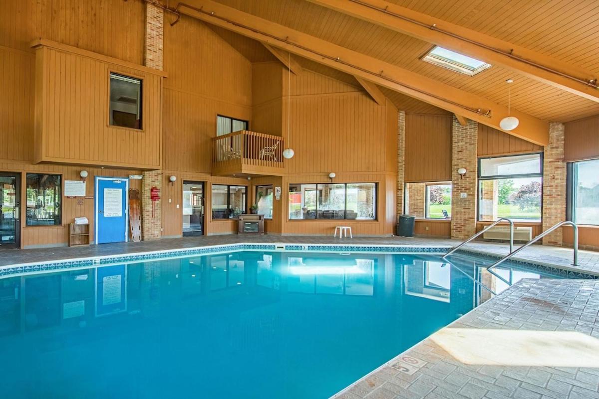 Royal Inn Suites Huntington Bagian luar foto