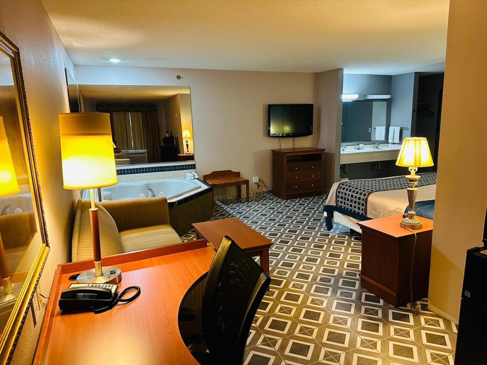 Royal Inn Suites Huntington Bagian luar foto
