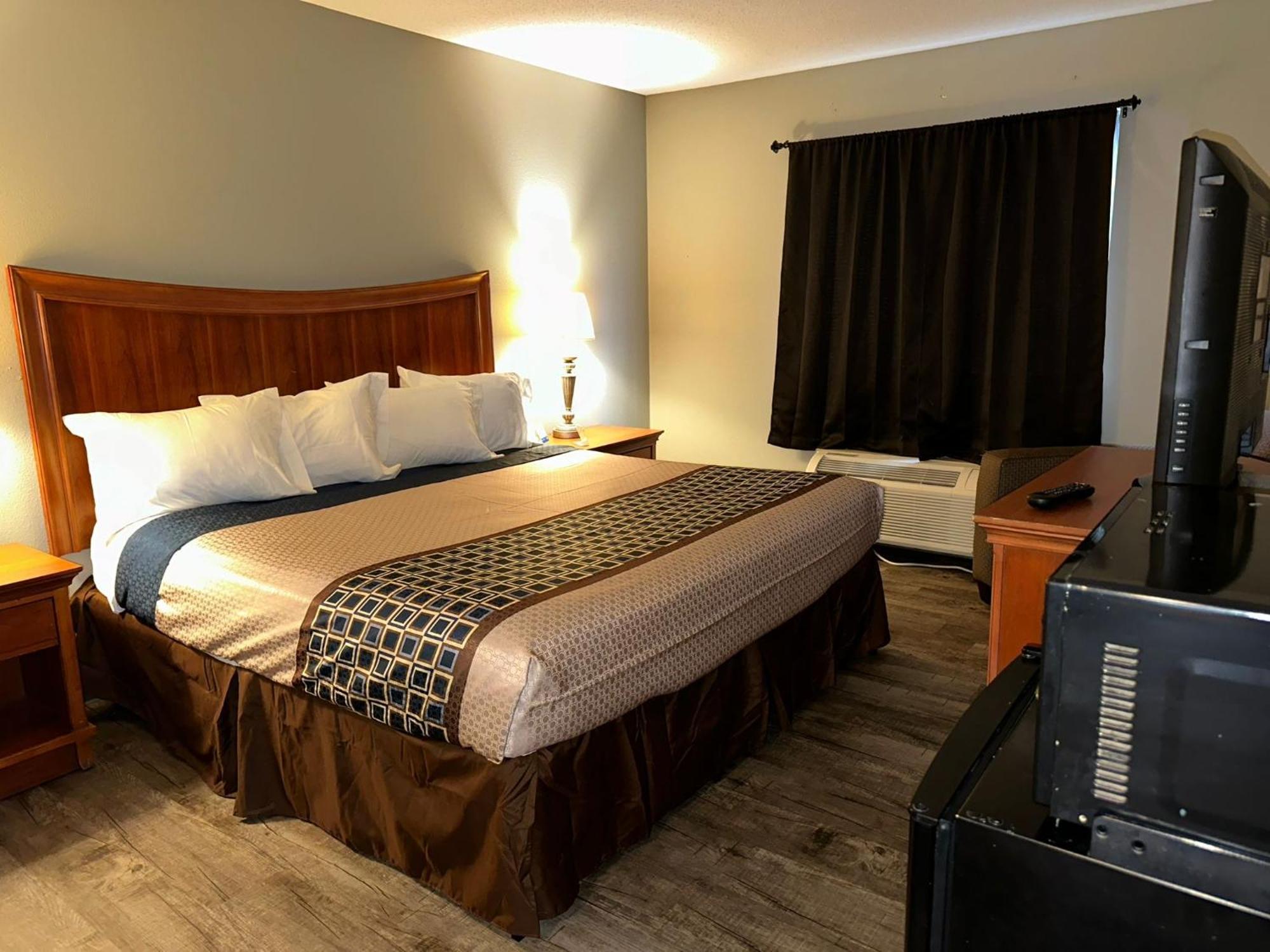 Royal Inn Suites Huntington Bagian luar foto
